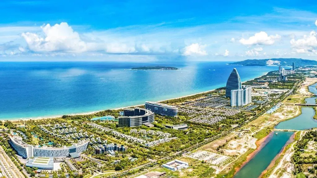 La Fountain Hotel & Resort Sanya 5*,