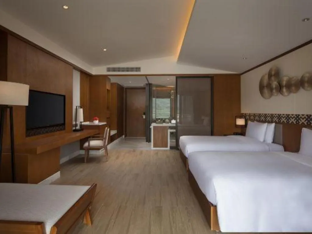 La Fountain Hotel & Resort Sanya