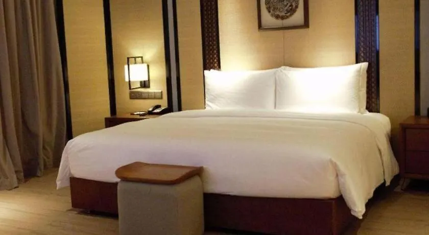 La Fountain Hotel & Resort Sanya